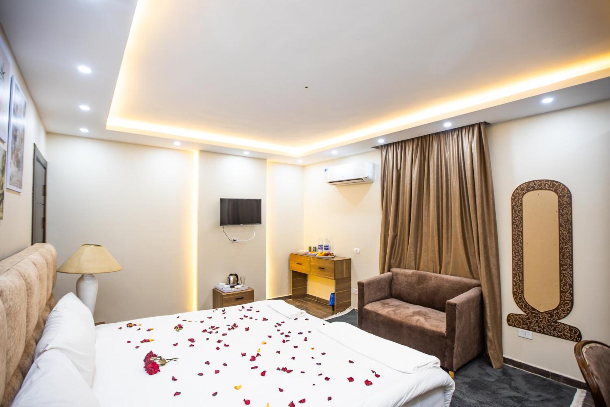 Comfort Giza Top Hotel Cairo Exterior photo